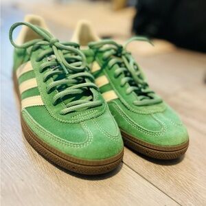 adidas Handball Spezial Green Size 6.5 Men/7.5 Women
